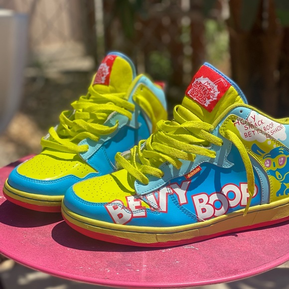 BETTY BOOP vintage sneakers Size 10 - Picture 5 of 8